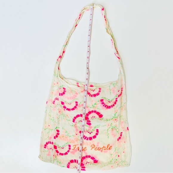 Free People Cream & Pink Floral Cheesecloth Reusable Boho Tote Bag - Picture 6 of 12